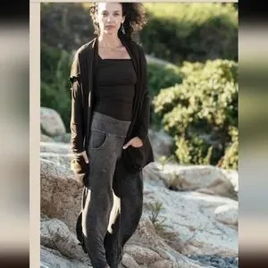 Angelrox | Tops | Angelrox Cardi Cardigan Jacket Pine Green Pockets ...